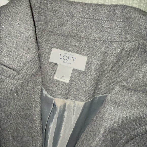 Loft blazer women size 2P - Picture 2 of 8